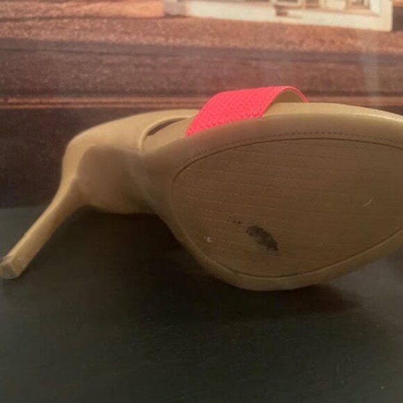 Jessica Simpson tan and neon coral stilettos - Picture 5 of 12